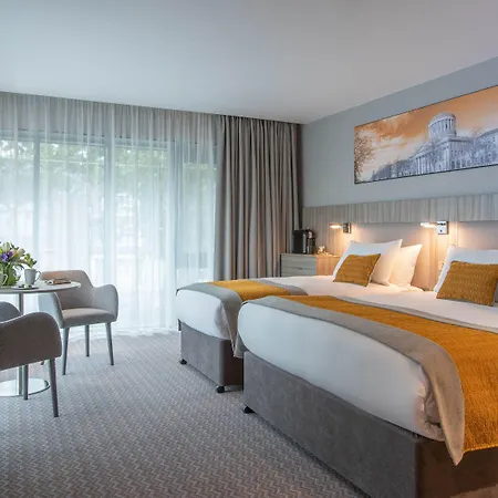 Hotel Maldron Kevin Street, 4*