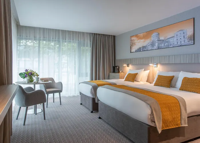 Hotel Maldron Kevin Street, 4*
