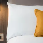 מלון Maldron Kevin Street, 4*